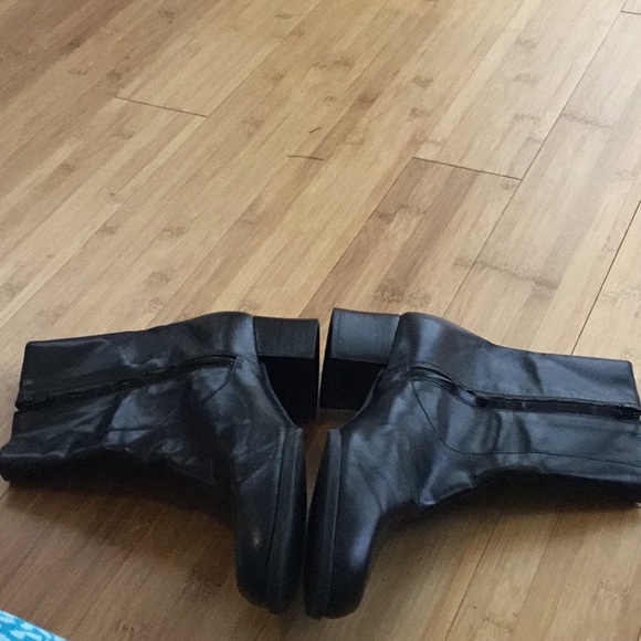 SPA Easy Spirit Black Booties 7.5 - Picture 3 of 8